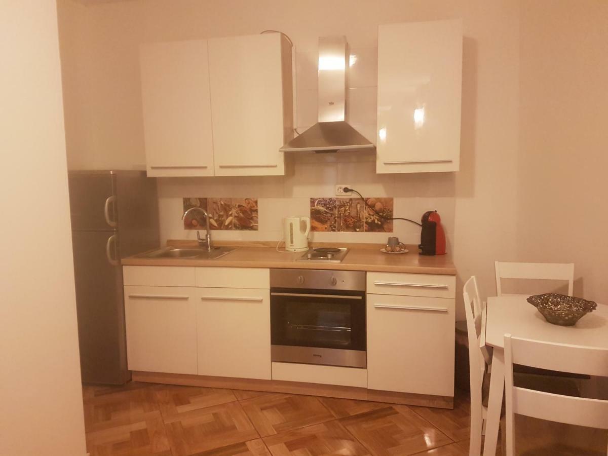 Studio Apartman Via Sibenik Exterior photo